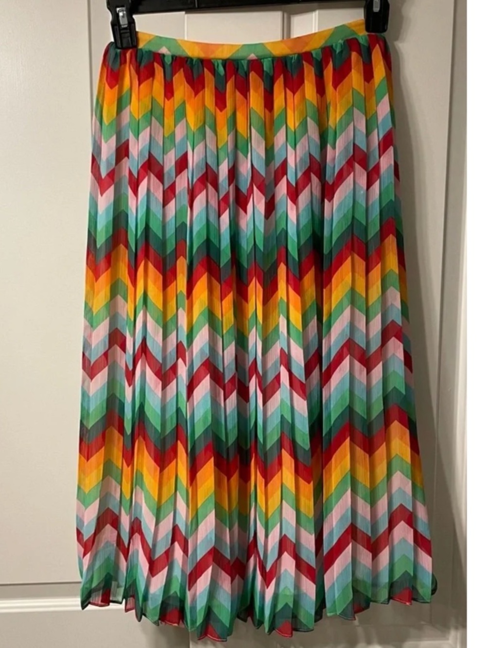 Romeo & Juliet Couture Multicolor Chevron Pleated Skirt NWT